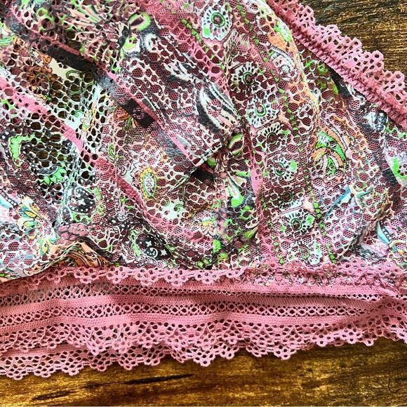 Victorias Secret Dusty Pink Pattern Lace Underwire Cropped Halter Bralette NWOT - Picture 2 of 8